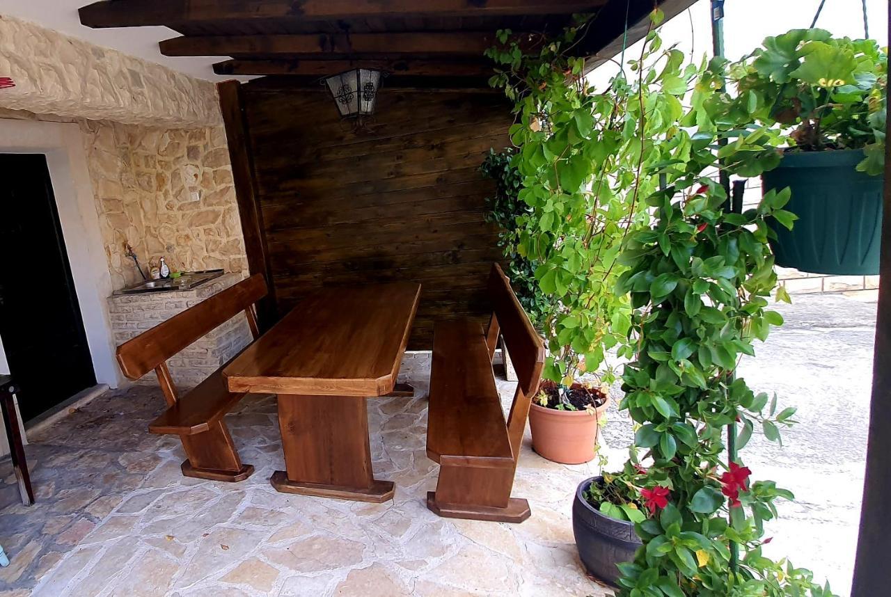 Holiday Home Jakov Bibinje Bagian luar foto
